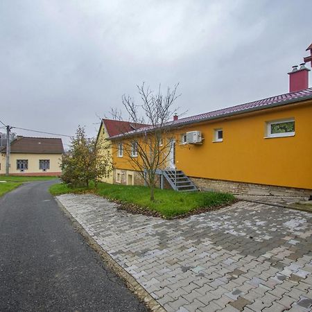 Velky Apartman Zlamanka Kroměříž Екстериор снимка